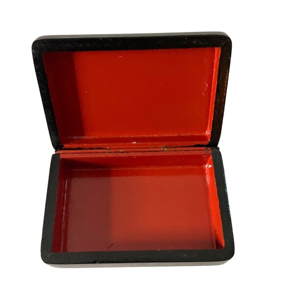 Vintage Hand-Painted Russian Lidded Lacquer Hinged Box with Troika Scene Signed - Picture 3 of 9